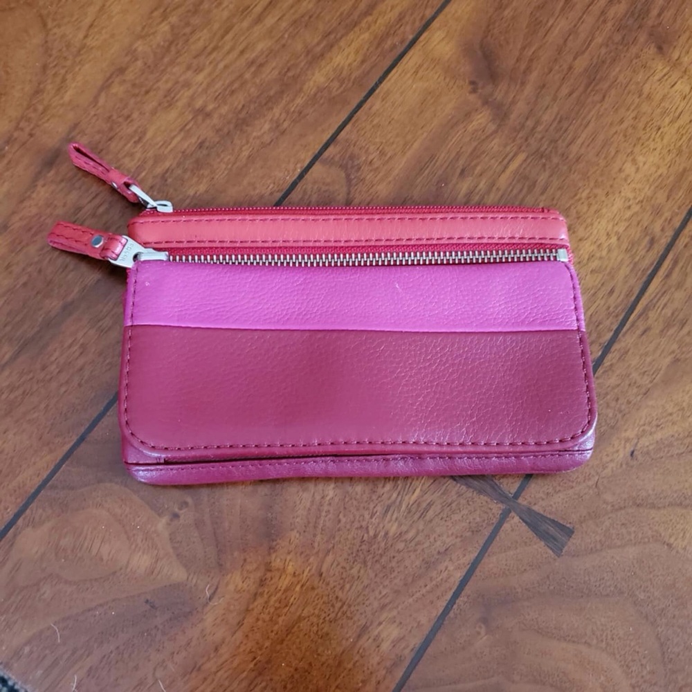 Fossil red pink colorblock pebble leather wallet